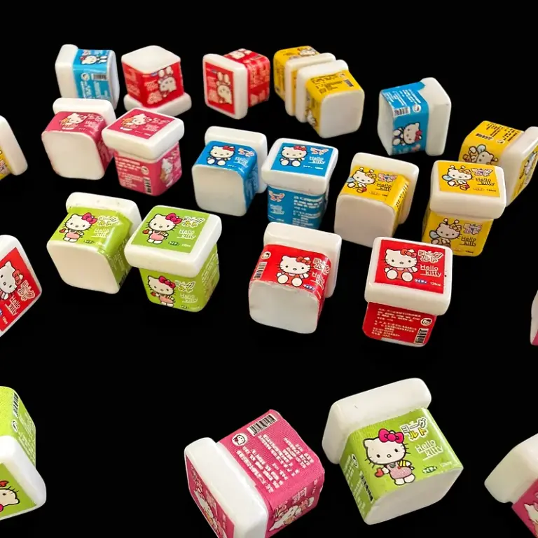 Hello Kitty Yogurt Box Miniature 12×12mm