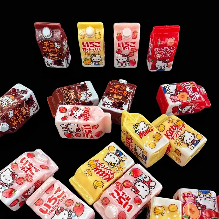 Kitty Milk Box Miniature 27×15mm
